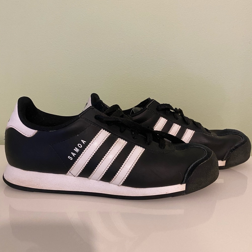Adidas Samoa sneakers